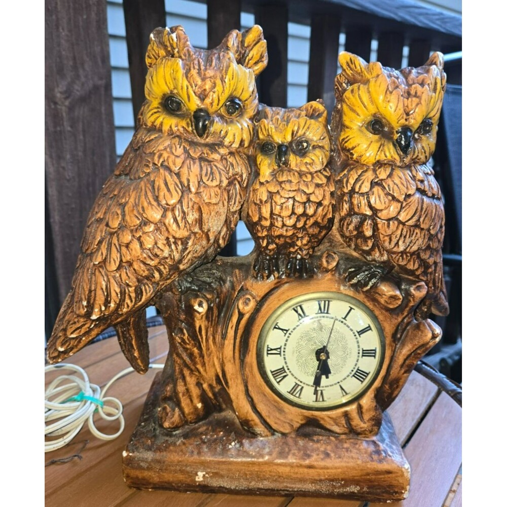 Vintage 1970s Owl Family Electric Mantle Clock – Faux Wood Resin Craft 12inX12in